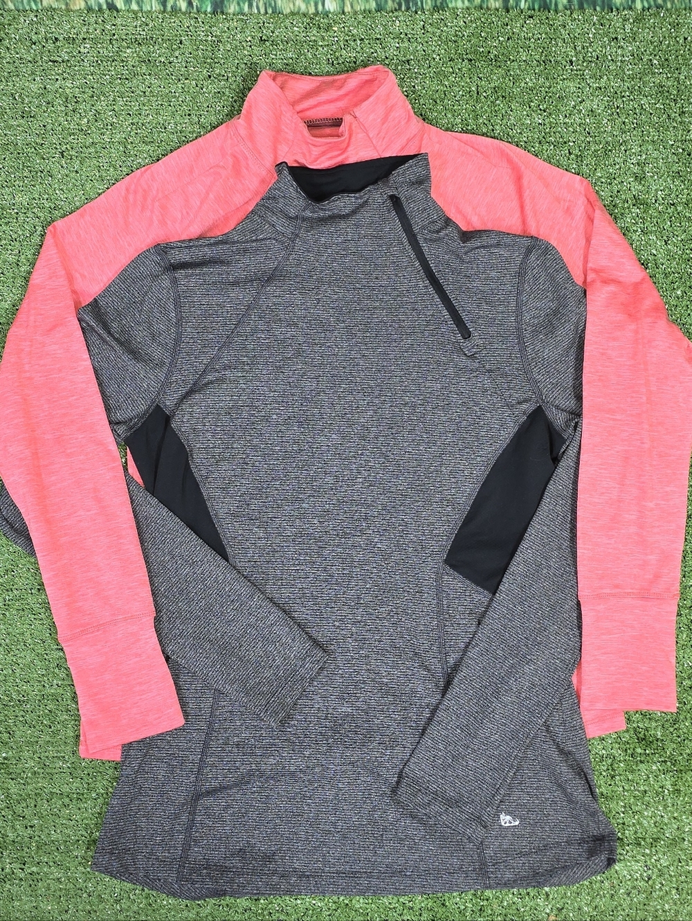 Layer8 & Gaiam Womens Size Small Bundle Of (2) Fitted Athletic Long Sleeve Tops